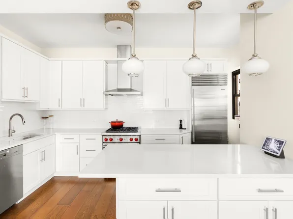 229 East 79th Street image 4 of 13