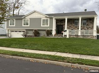 277 Columbia Ter, Paramus, NJ 07652