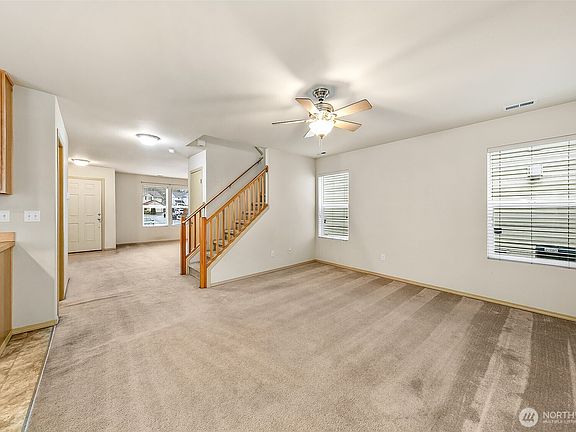 5th image of 200 Ferndale Court NE