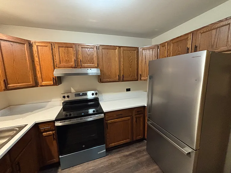 1120 S State St #4 — Photo 2