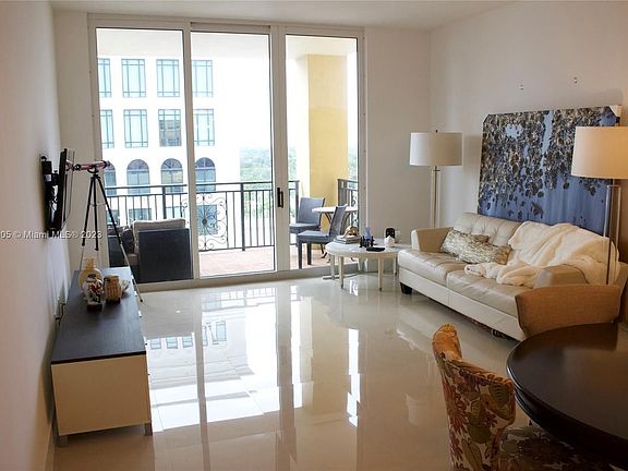 2nd image of 1607 Ponce De Leon Blvd APT 9D