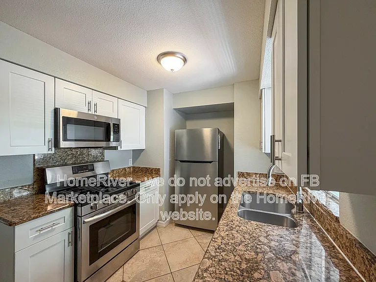 2306 Greenbush Ct — Photo 9
