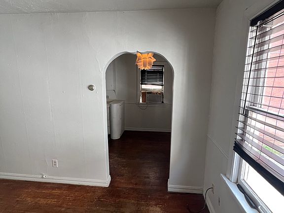 5th image of 1816 N Shartel Ave #1
