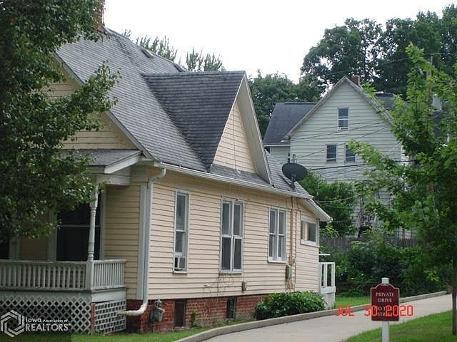 1st image of 610 A Ave E