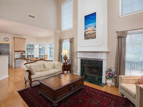 3rd image of 1817 Hidden Springs Walk SE