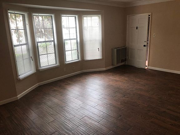 4th image of 1224 S Westmoreland Ave APT 2