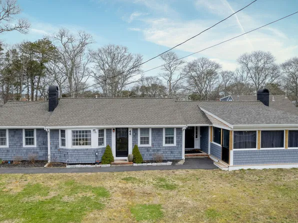 44 Howes Rd, South Yarmouth, MA 02664