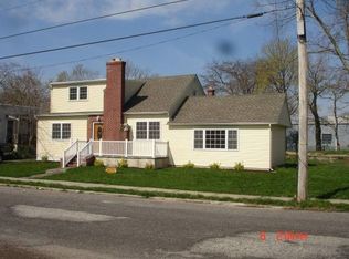 8 Lake Pl, Pleasantville, NJ 08232