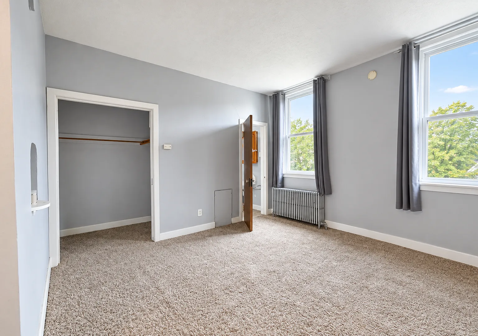 Central Avenue Apartments — Photo 2
