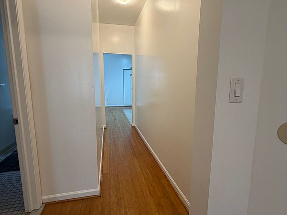 4th image of 1611 N 33rd St