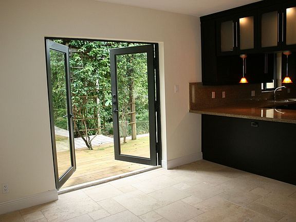 Dining room to outdoor bistro