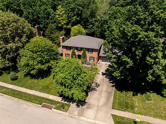 3rd image of 2459 Beechknoll Point