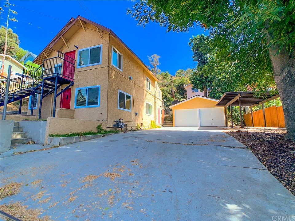 1st image of 4364 Beagle St