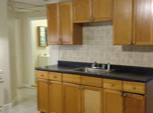 1418 Pleasant St #5, Fall River, MA 02723