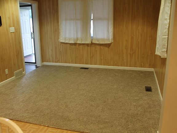 4th image of 2119 5th Ave