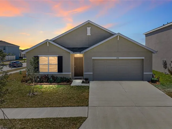 2741 Gardiner Ln, Zephyrhills, FL 33541