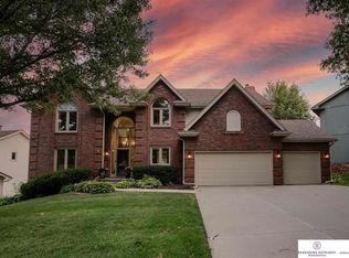 12971 Seward St, Omaha, NE 68154