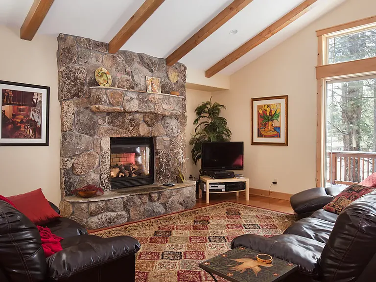 Stunning gas fireplace