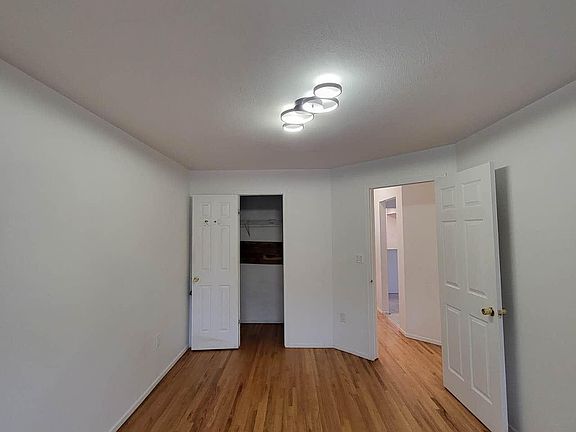 5th image of 71 Cloister Pl #1
