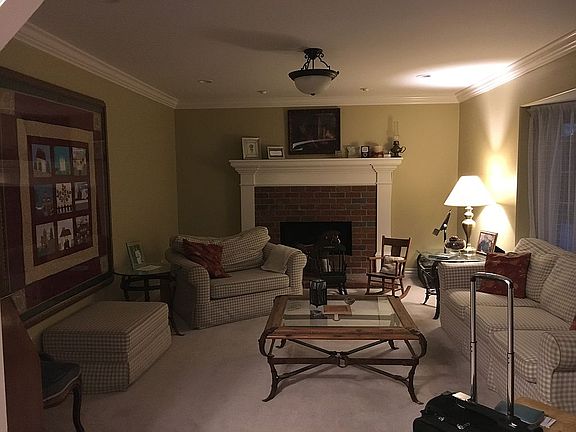 Formal Living Room w/Firepla