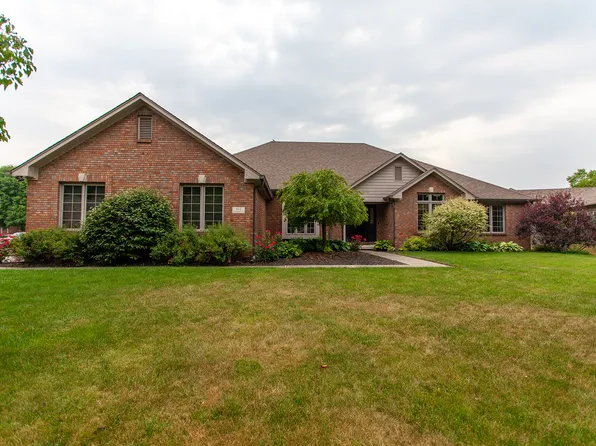 612 Woodview Dr, Whiteland, IN 46184