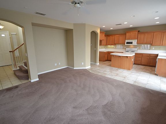 4th image of 3931 Prosser St