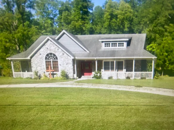 2845 Harvey Rd, Huntington, WV 25704