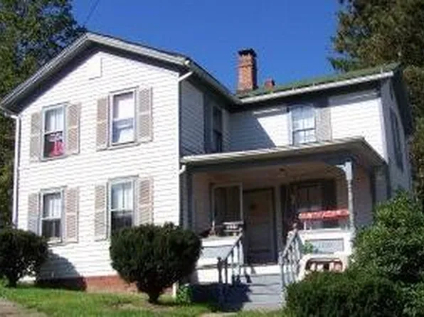 1205 Myrtle St, Franklin, PA 16323