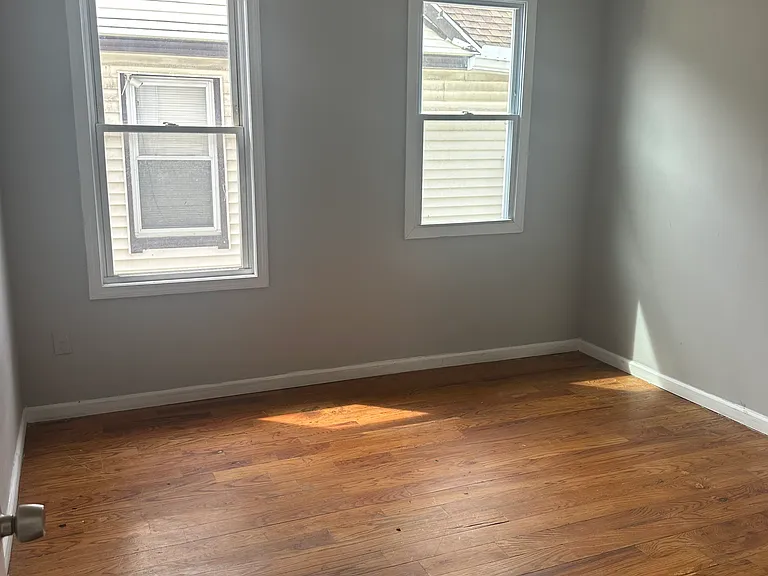 220-222 Beardsley St #2 — Photo 5