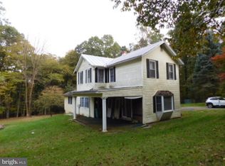 16 Petsch Rd, Reading, PA 19606