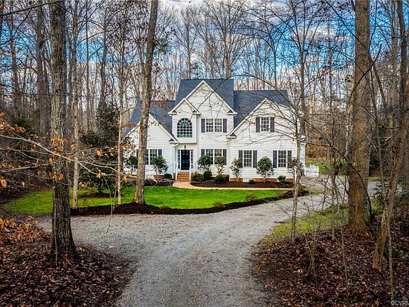4th image of 2021 Cedar Cross Ct
