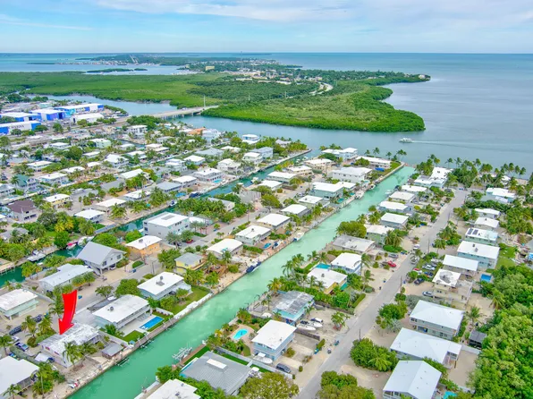 160 Plantation Dr, Tavernier, FL 33070