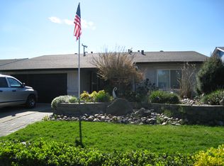 1138 7th St, Ripon, CA 95366