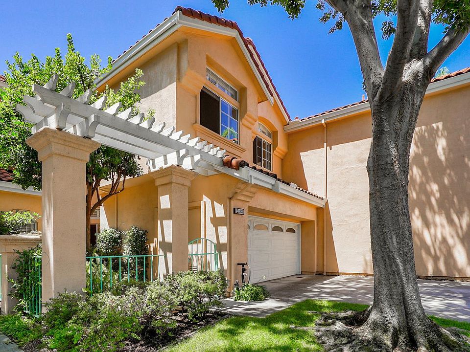 1st image of 2188 Vizcaya Cir