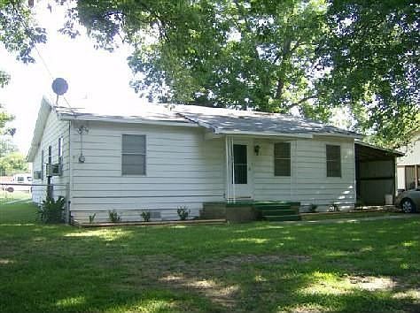 1st image of 313 E Main St