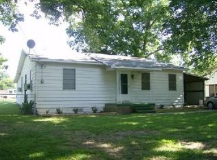 313 E Main St, Fairfield, TX 75840