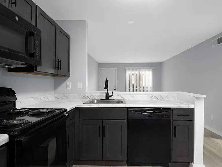Renewal Heights Apartments — Photo 37