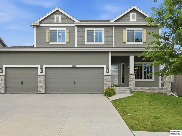 4801 N 181st St, Elkhorn, NE 68022