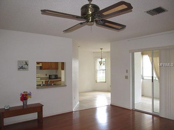 2nd image of 28 Bougainvillea Dr