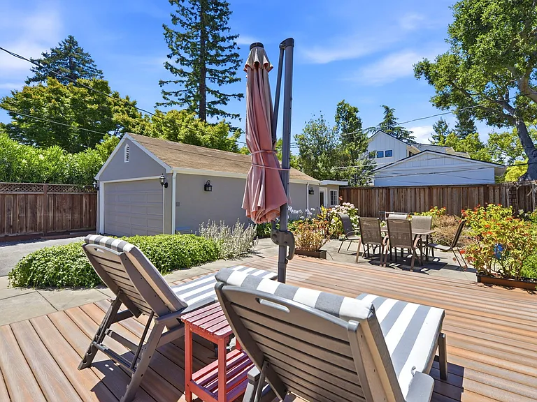 126 Jeter St — Photo 38