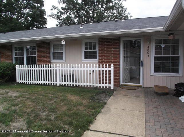 1st image of 450B Cheshire Ct #100B
