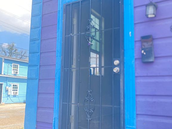 5th image of 1341 Marigny St