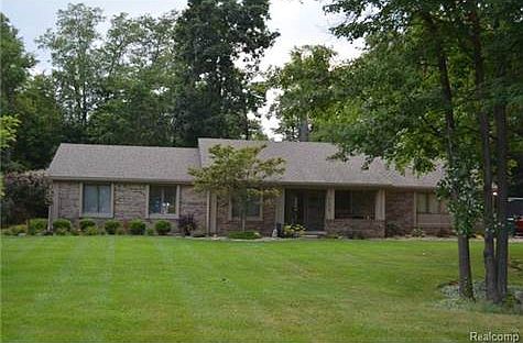 Welcome to 5124 Bradford Circle