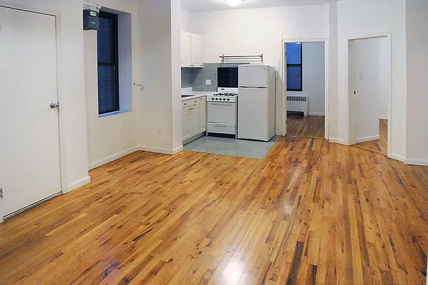 Rented by Aryeh Realty | media 20