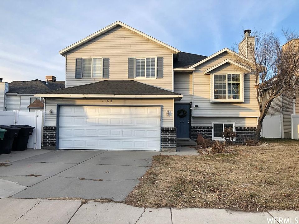 1st image of 1182 W Brister Dr