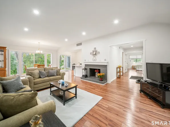 616 Heritage Village #B, Southbury, CT 06488