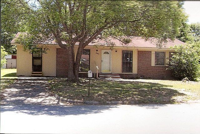 1st image of 801 Zimmerman St