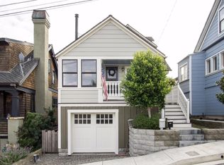 215 13th St, Pacific Grove, CA 93950