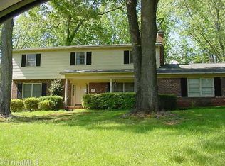 3870 Tangle Ln, Winston Salem, NC 27106