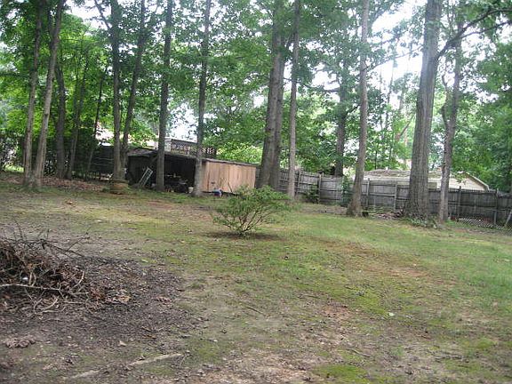 3rd image of 121 Regency Dr